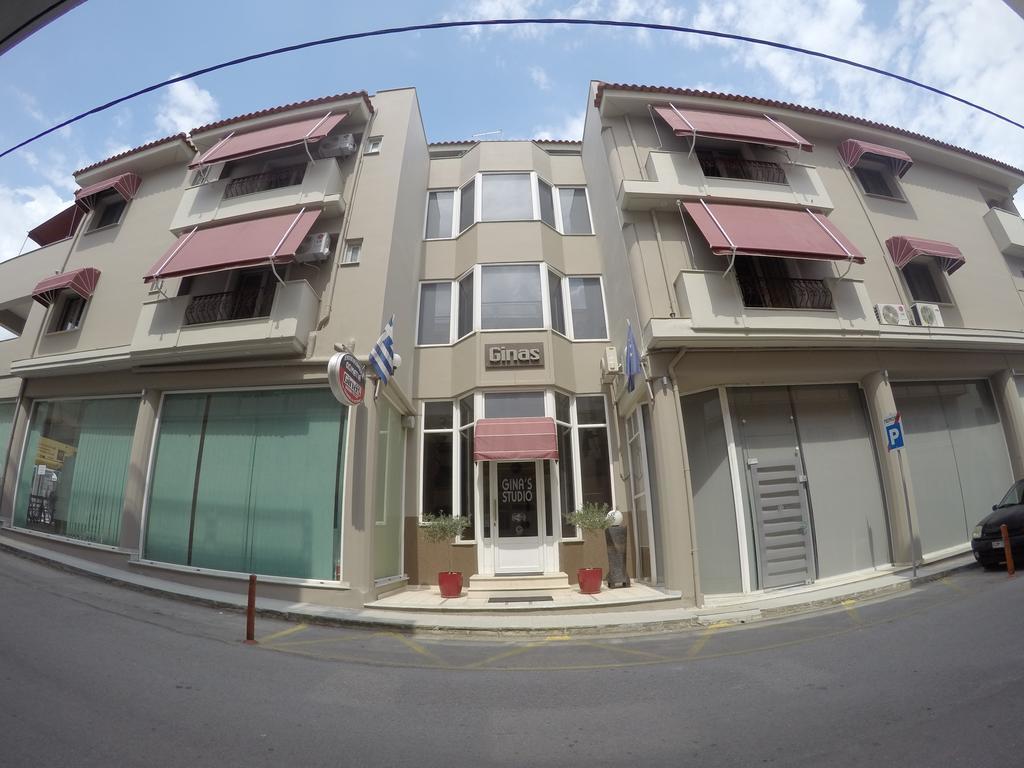 Gina'S Studios Aliveri Luaran gambar